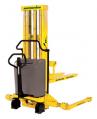 Manually Driven Stacker (Straddle)